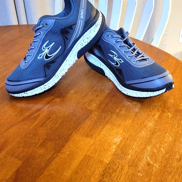 Gdefy Mens Gravity Defyer size 13 - Picture 3 of 9